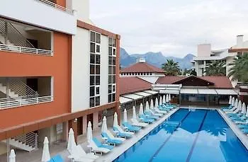 Lavia 4* Kemer