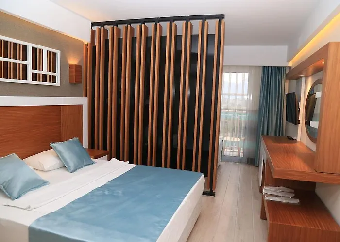 Lavia 4* Kemer