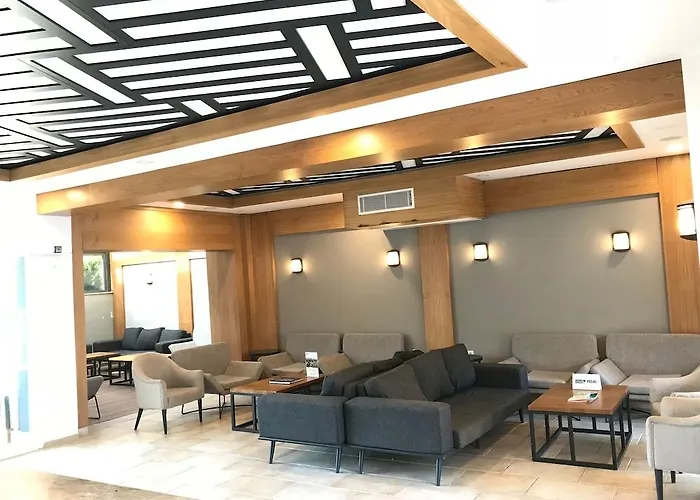 Hotel Lavia 4*