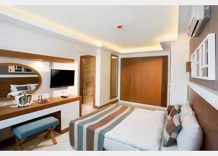 Hotel Lavia Kemer