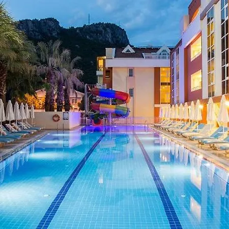 Hotel Lavia Kemer