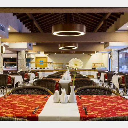 Lavia 4* Kemer