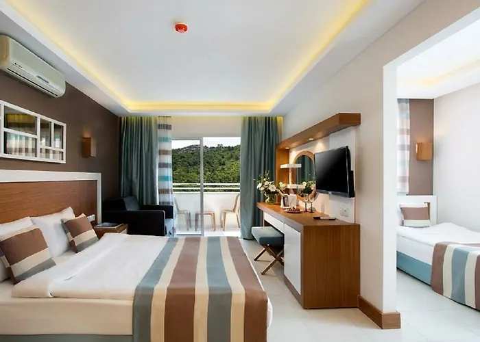 Lavia 4*