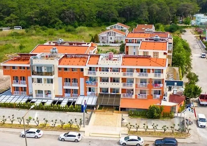 Lavia קמר